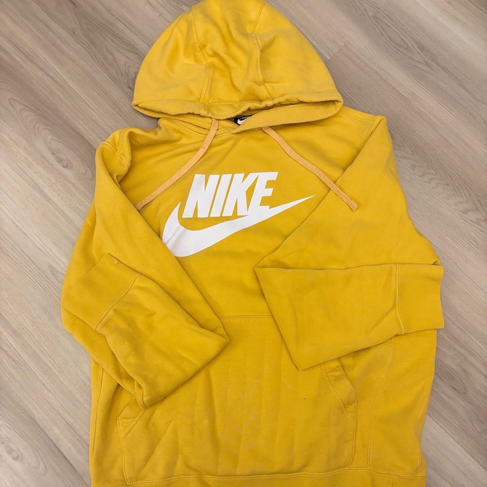 Nike sweatshirt mustard yellow, medium